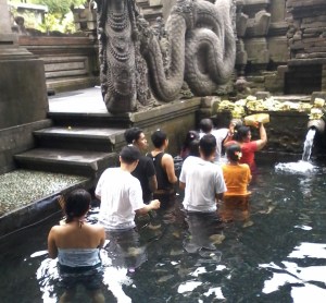 Tirta_empul_temple