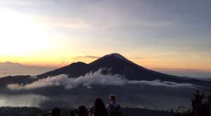 seminyak_treeking_batur_volcano