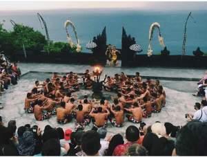 uluwatu_temple_sunset