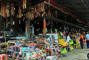candi kuning market