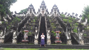 Seminyak_to_lempuyang_temple
