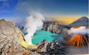 ijen_crater_bali_tour