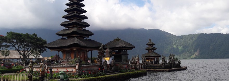 Ulun_danu_bratan_temple