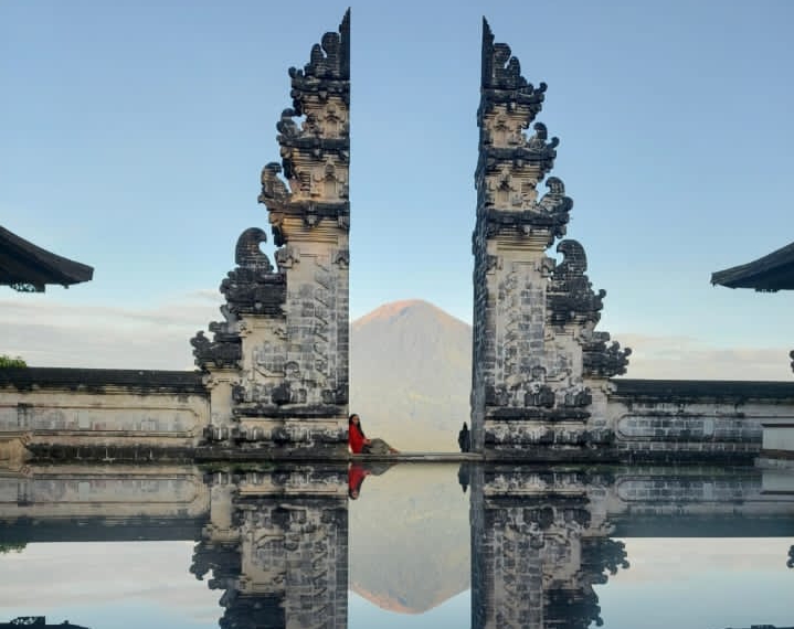 lempuyang_temple_sunrise