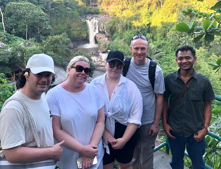 tegenungan_waterfall