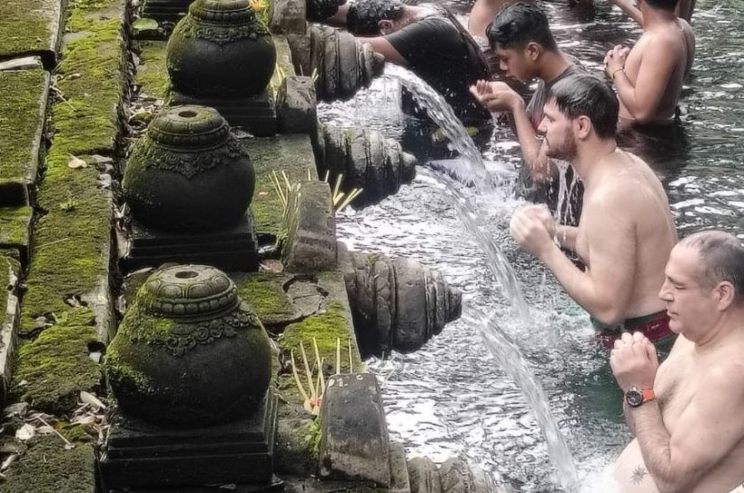 Tirta_empul_temple 