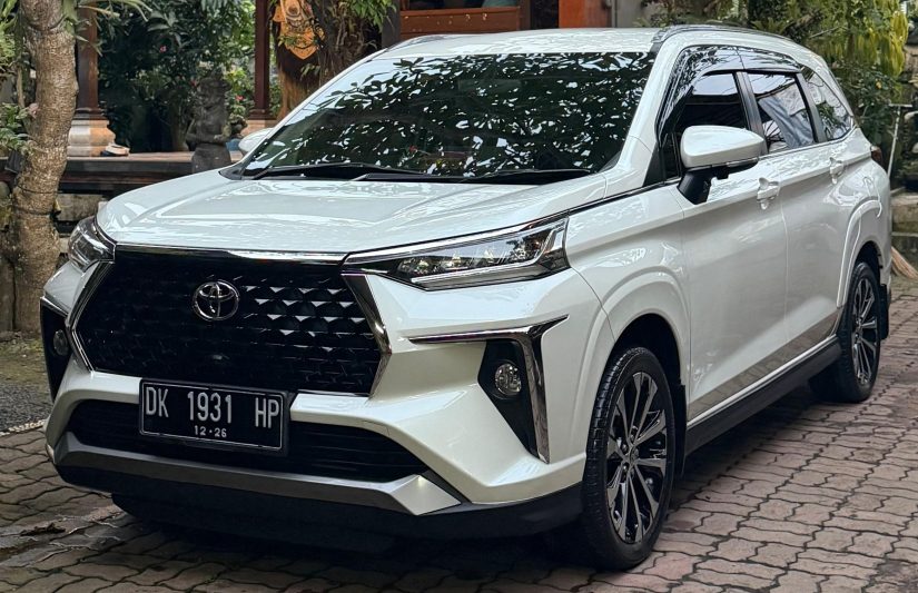 Seminyak_Tour_Driver